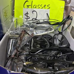 Foster Grant Design Optics reading glasses (+1.25,1.50,1.75,2,2.50)