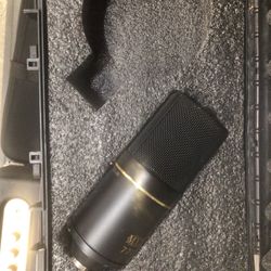 Microphone