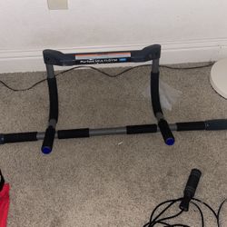 Pull Up Bar 