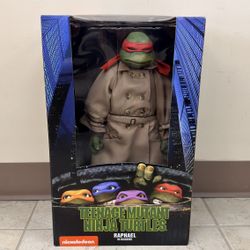 TEENAGE MUTANT NINJA TURTLE RAPHEL IN DISGUISE ( MISSING HAT) 