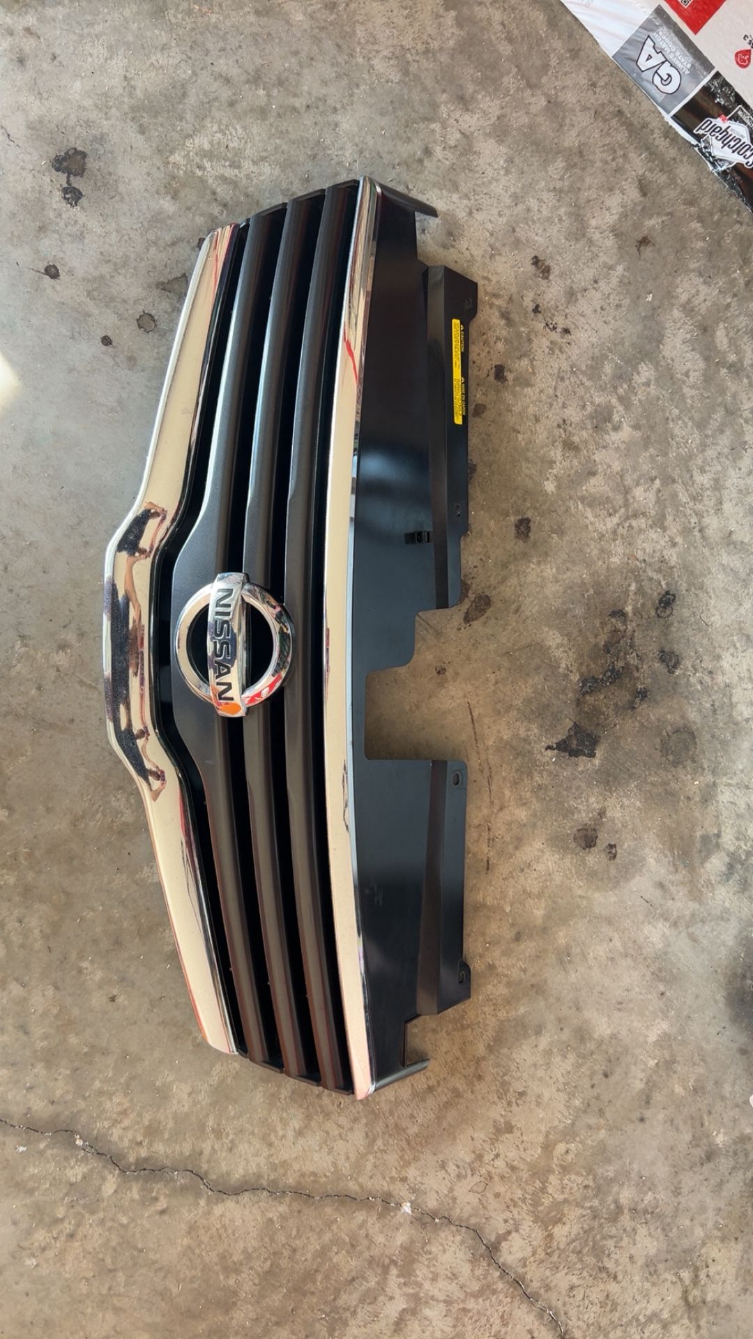 2007-2009 Nissan Grill