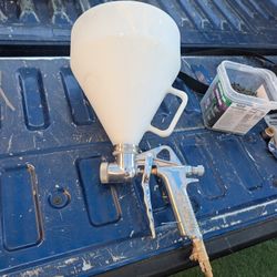 Formal and pot for texture