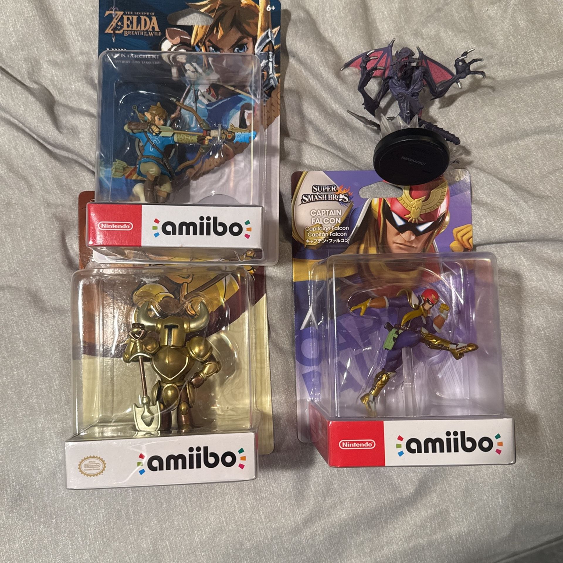 Link Golden Shovel Knight Captain Falcon Ridley Amiibo Figures