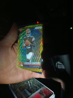 Shedeur Sanders gold wave prizm 05/10