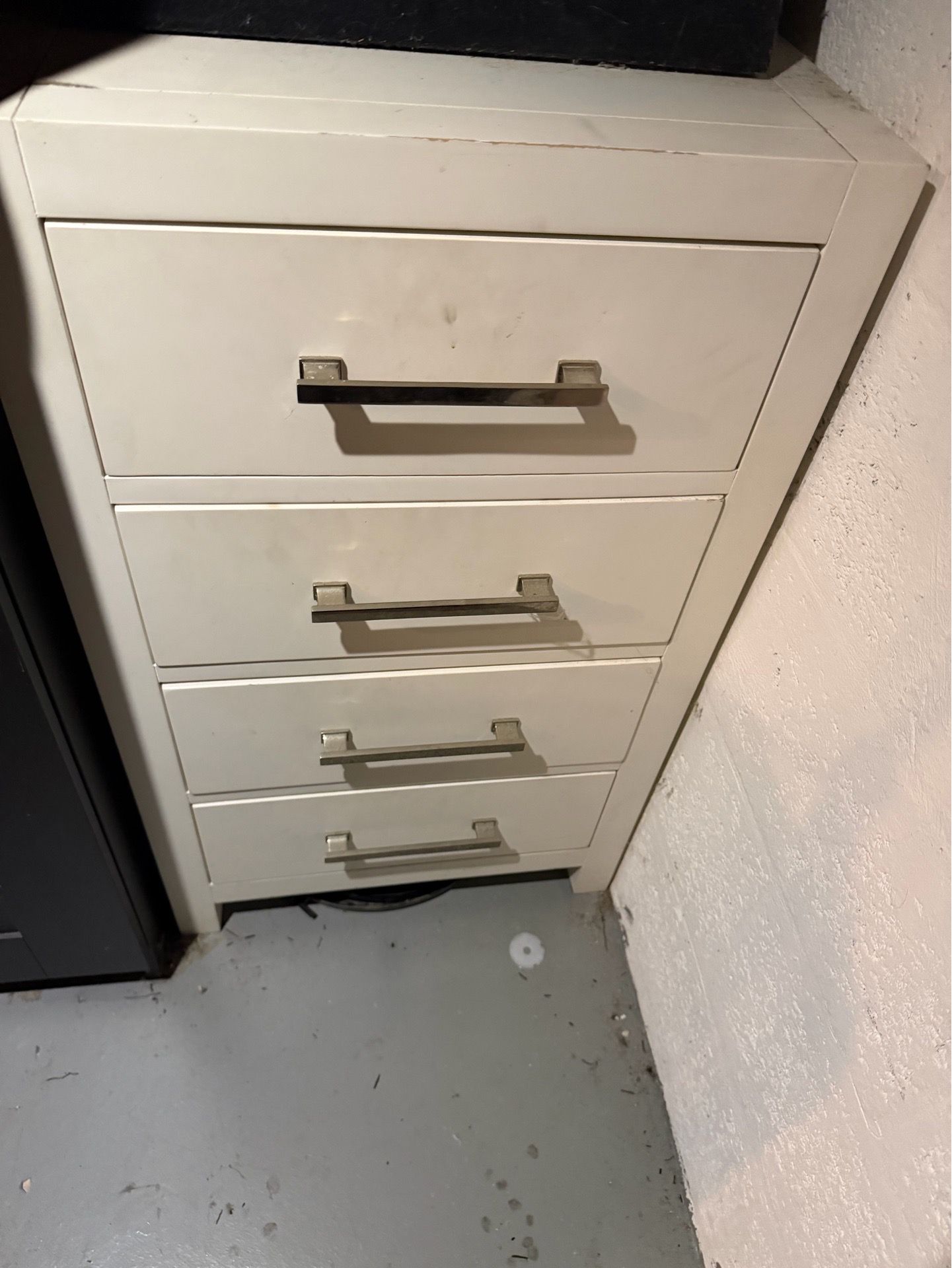Hutton 4-drawer dresser with a white finish