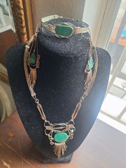 Juego de plata esclava collar y aretes 925  excelente estado.