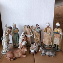 Bethlehem Gifts 10-Piece Christmas Nativity Set 10” Figurines