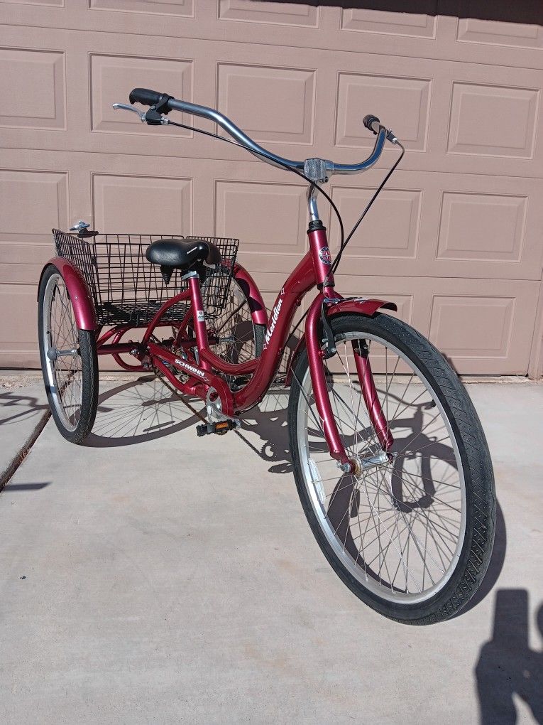 Like New Schwinn Adult Trike Bike PRICE Is FIRM 