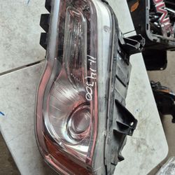 Chrysler 300 Left Headlight Oem