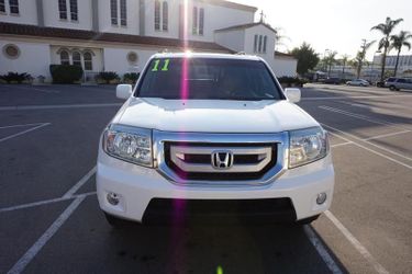 2011 Honda Pilot Touring Sport Utility 4D