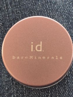 Bare Minerals eyeshadow New.  HERO