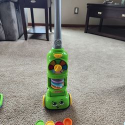 LeapFrog Pick Up And Count Vacuum 