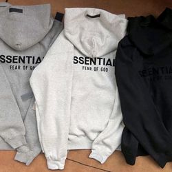 ⭐️Essentials Fear Of God⭐️