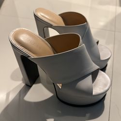 Guess heels, size 7