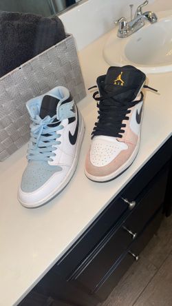 Jordan 1 Mid 