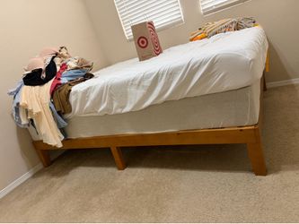 Foam mattress w cover & box spring
