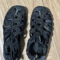 Keen footwear- Whisper