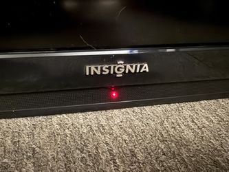 Insignia flatscreen TV 37 inch