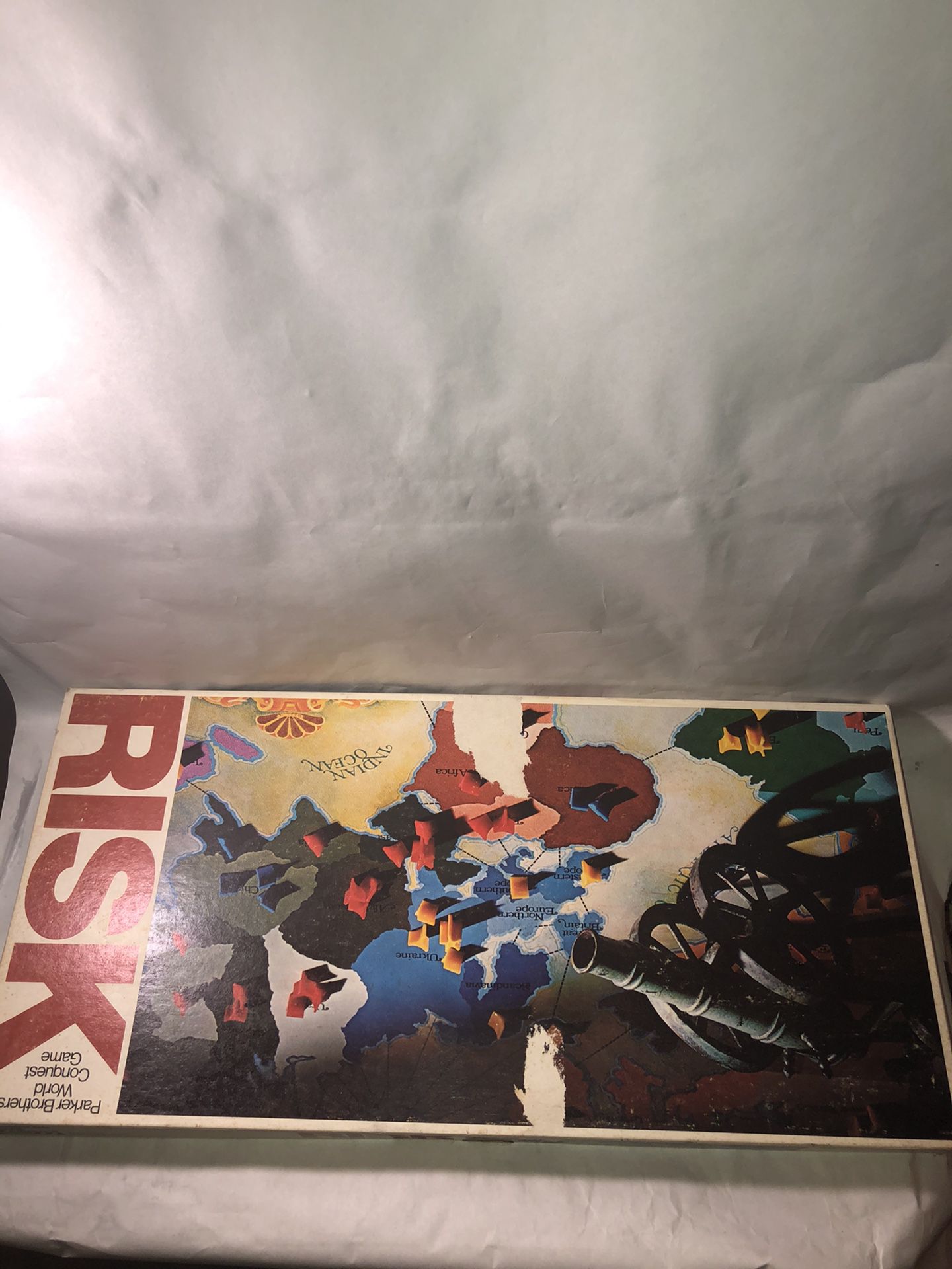 VINTAGE, 1975 PARKER BROTHERS RISK BOARD GAME - Fast Shipping!