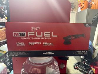 Milwaukee M18 FUEL18V Lith-Ion Brushless Cordless 21MM DA Polisher