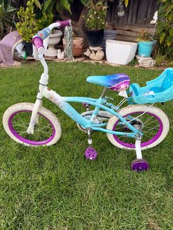 Disney frozen bike with doll carriage Disney frozen bike with doll seat