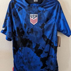 Authentic USA Men’s Soccer Jersey, Size Medium 