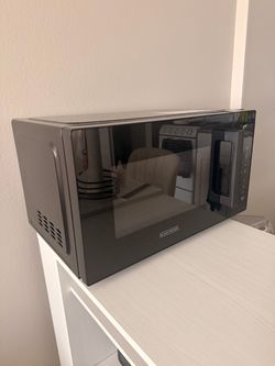 Black + Decker Large Microwave Oven