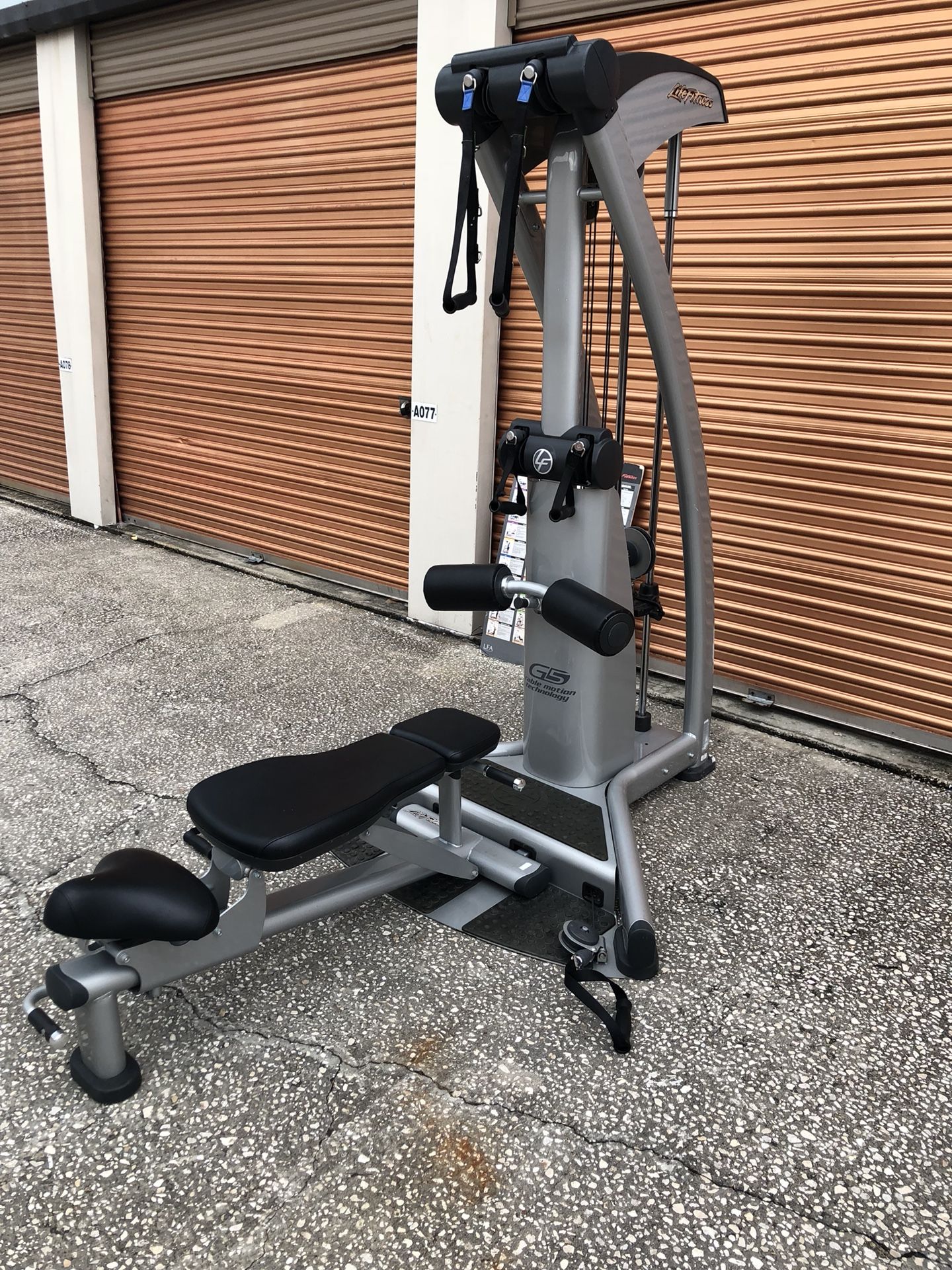 Life Fitness CM-G5 Cable Motion Gym- Excellent Condition