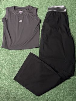 Alo Yoga Tank Top and Pants Set