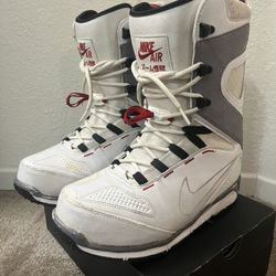 Nike Kaiju Jordan Cement 4 Snowboard Boots Size 9 SB 2013 376276-010 White BRED