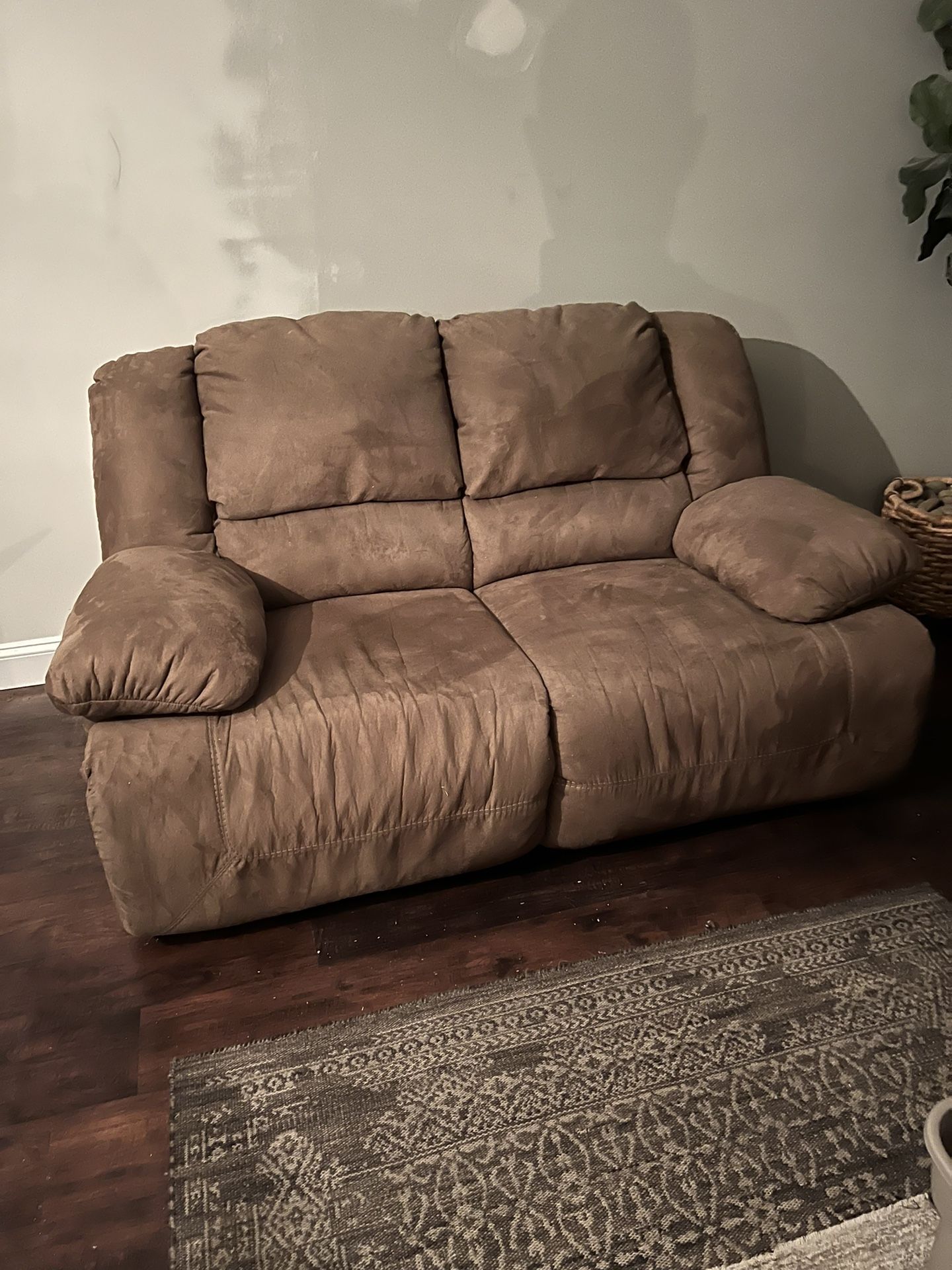 2 Reclining Couches