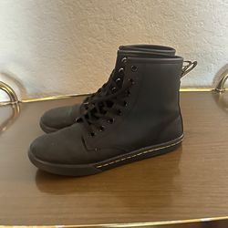 Dr.Martens Tobias Women Sz 9 Black Leather Soft Wair Ankle Lace Up Flat Boots