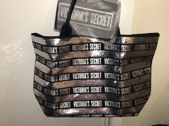 New Victoria Secret Make Up & Tote Bag