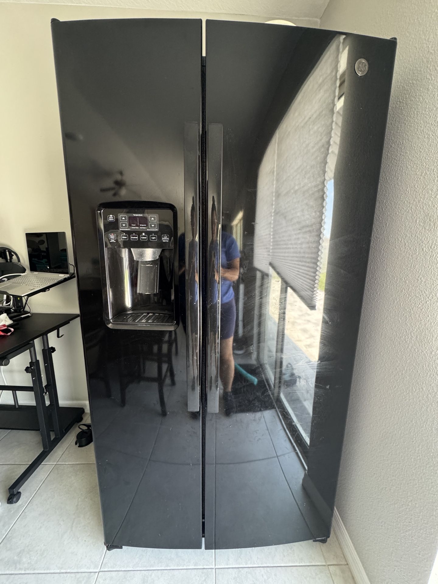 Refrigerator