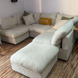 Biege Couch 