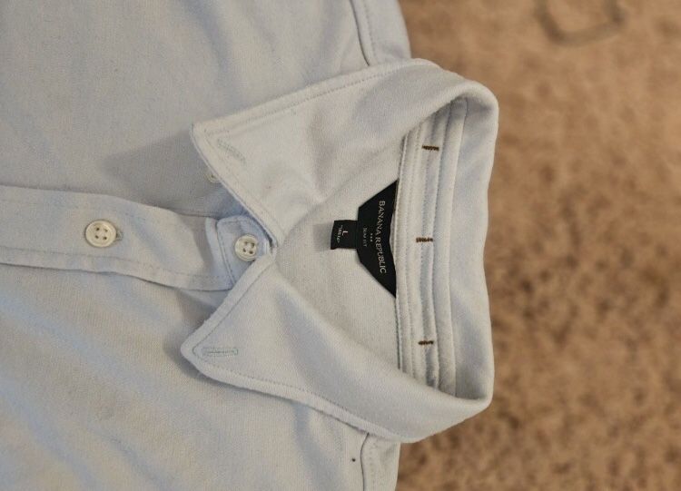 banana Republic size large mens light blue polo shirt