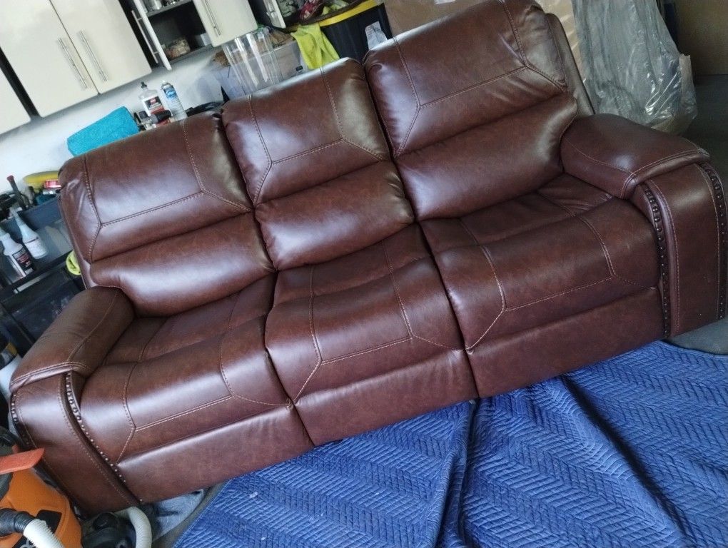 Brown Leather Couch And Loveseat