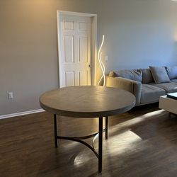 48” Round Concrete Dining Table – Modern
