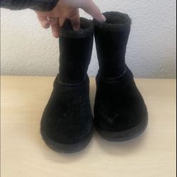 Girls size 9 koolaburra by UGGS boots