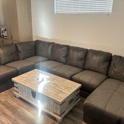 Italian Leather Couch And Coffee Table That Raises 
