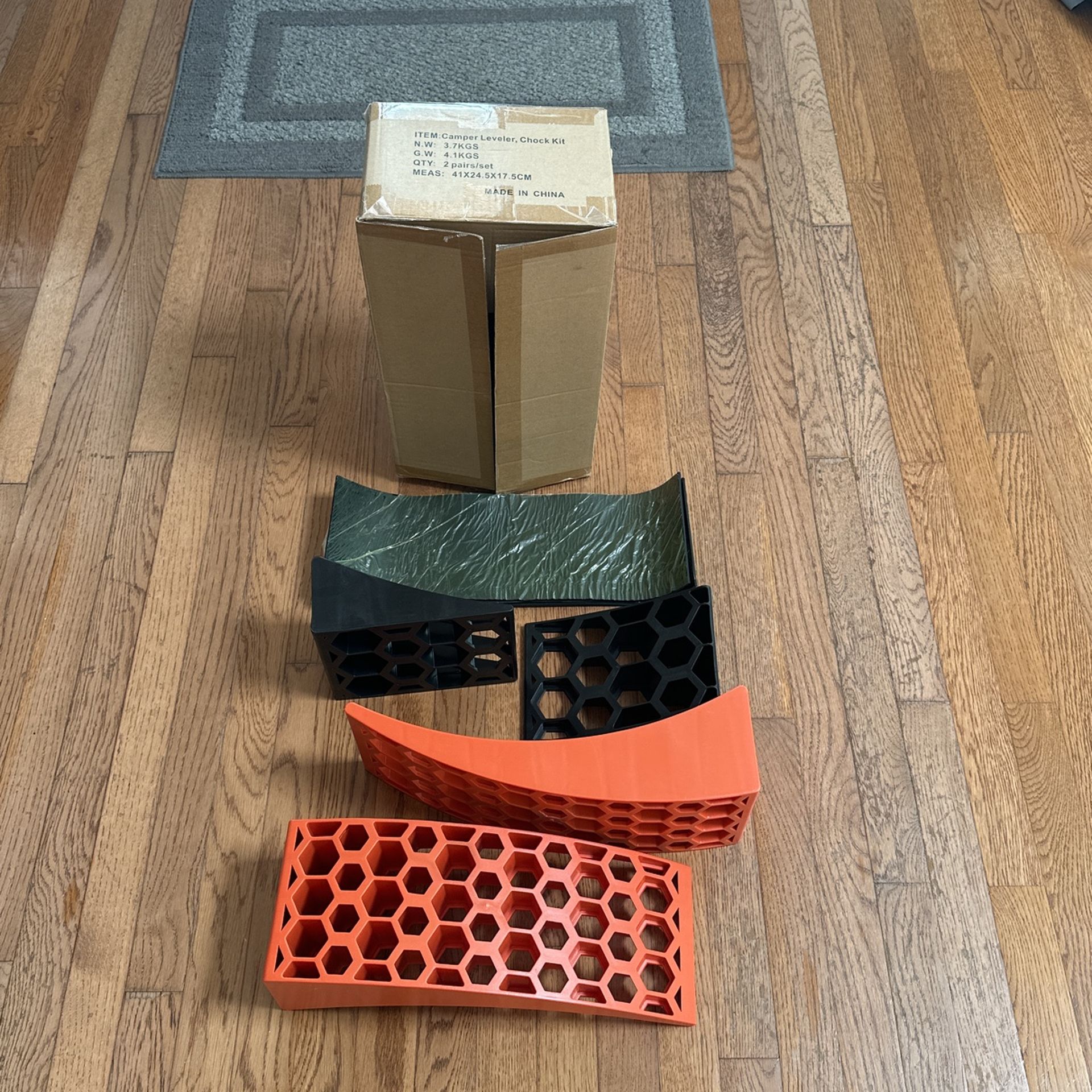 Camper Leveler Chock Kit