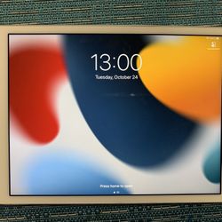 Apple iPad Mini 4th Generation Unlocked Like New!