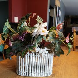 Artificial Ivy Plant and Basket 