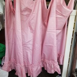 KELLWOOD CUTE NEW CORTAINS 4  PIECES & BOWS [ PINK COLOR ]