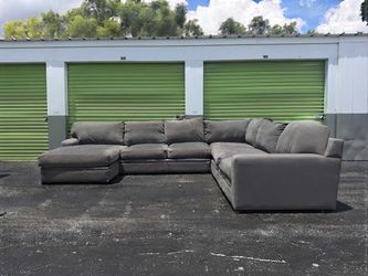 Large Gray Fabric Sectional Sofa with Chaise