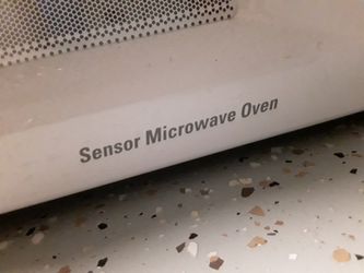 Like New Sensor Microwave Oven In Spring Hill