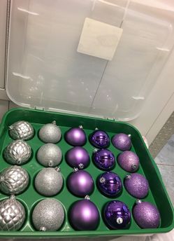 20-slot ornament holder w/purple & silver ornaments