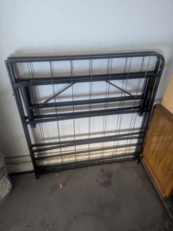 XL Twin foldable metal frame