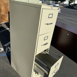 4 Drawer Vertical File Cabinet 