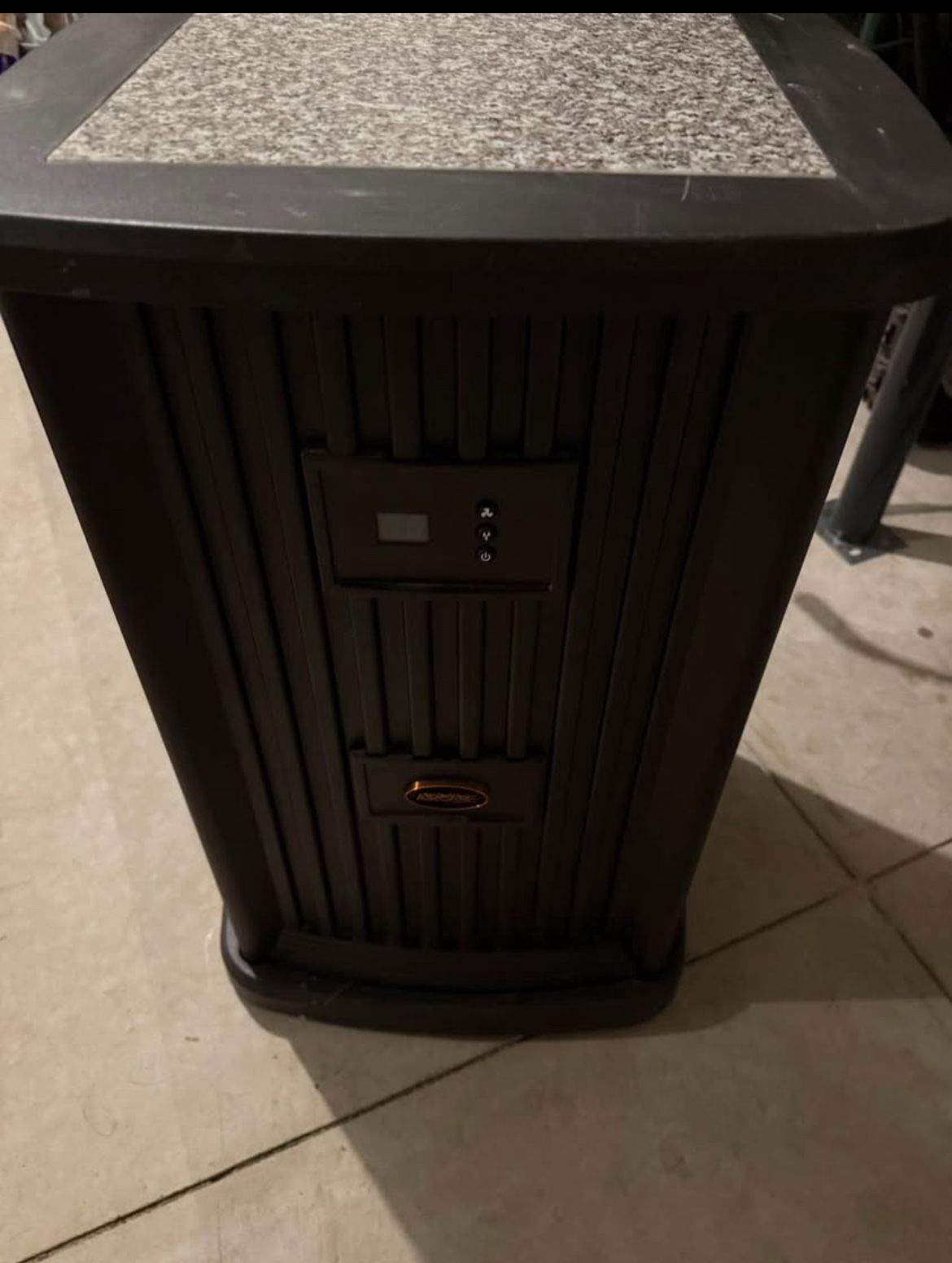 Evaporative Humidifier for Rooms